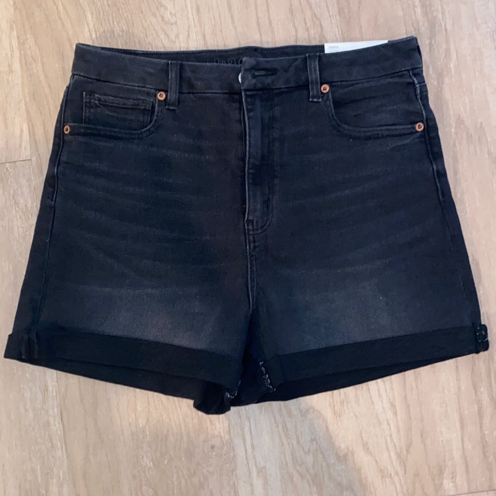 NWT American Eagle High Waisted Mom Short